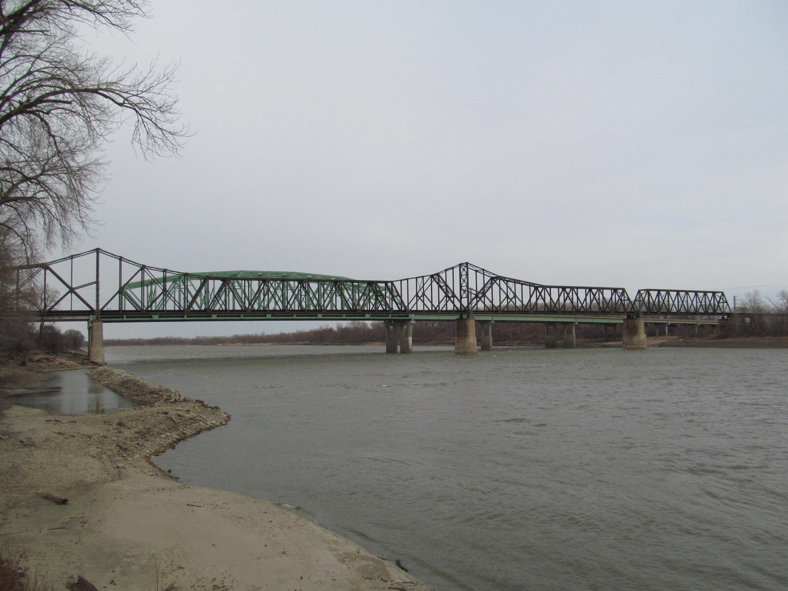 Wabash Bridge crossing the Missouri River in St. Charles, Missouri